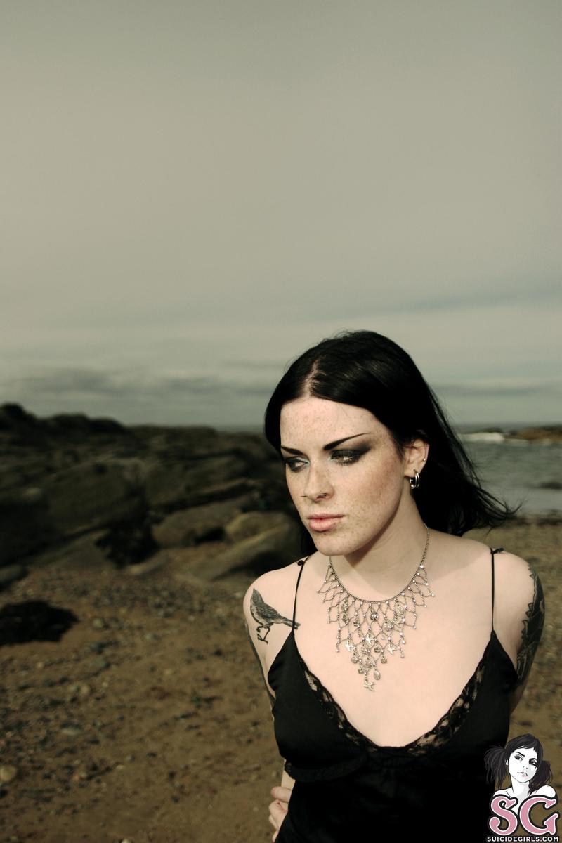 annalee-serpentine-07.jpg