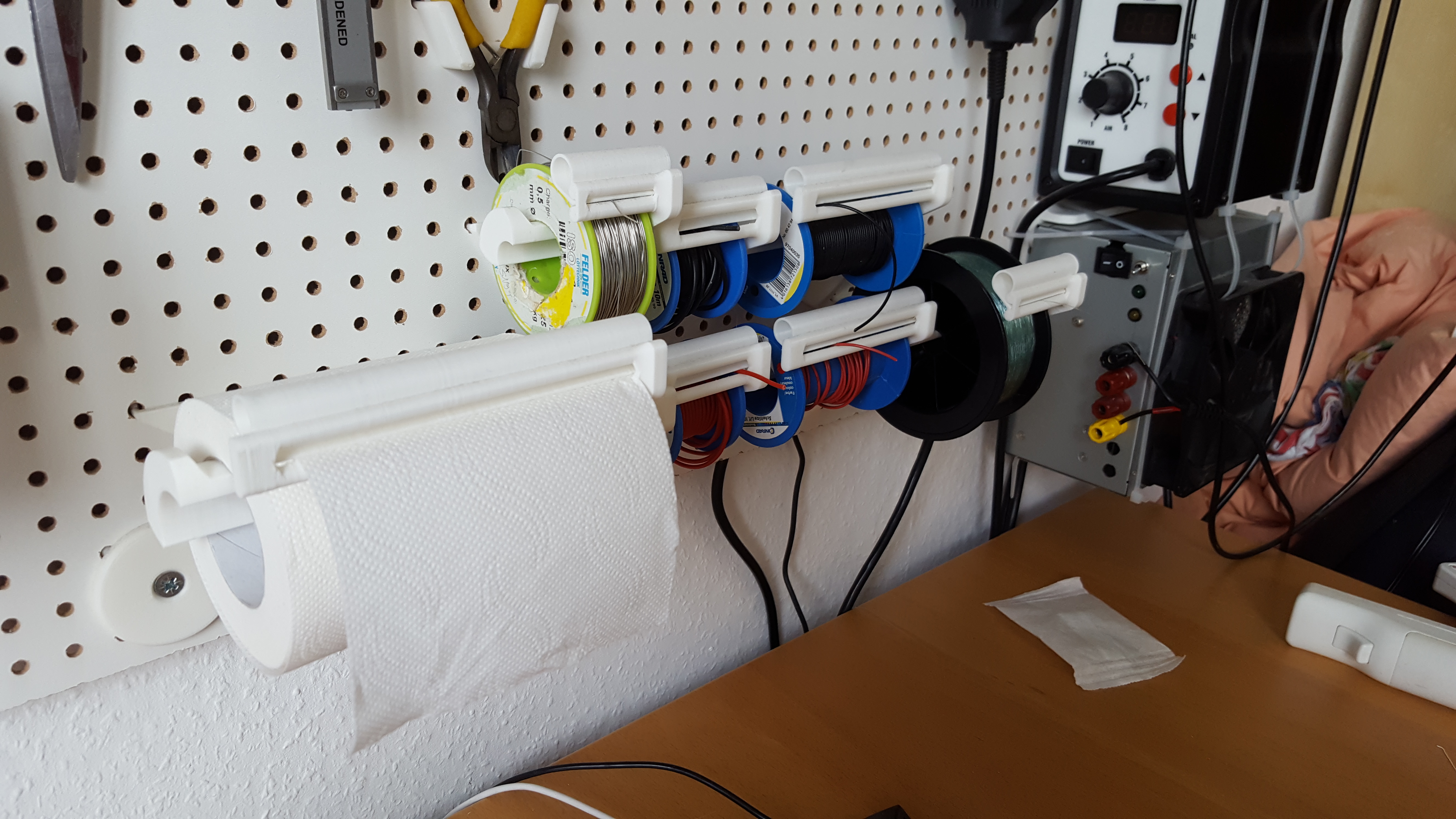pegboard spoolholder