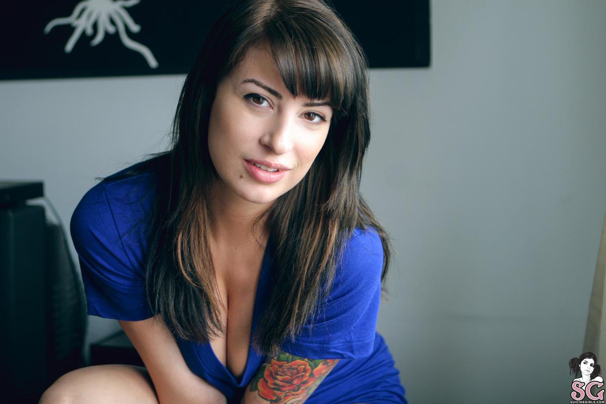 aisline-somethingblue-03.jpg