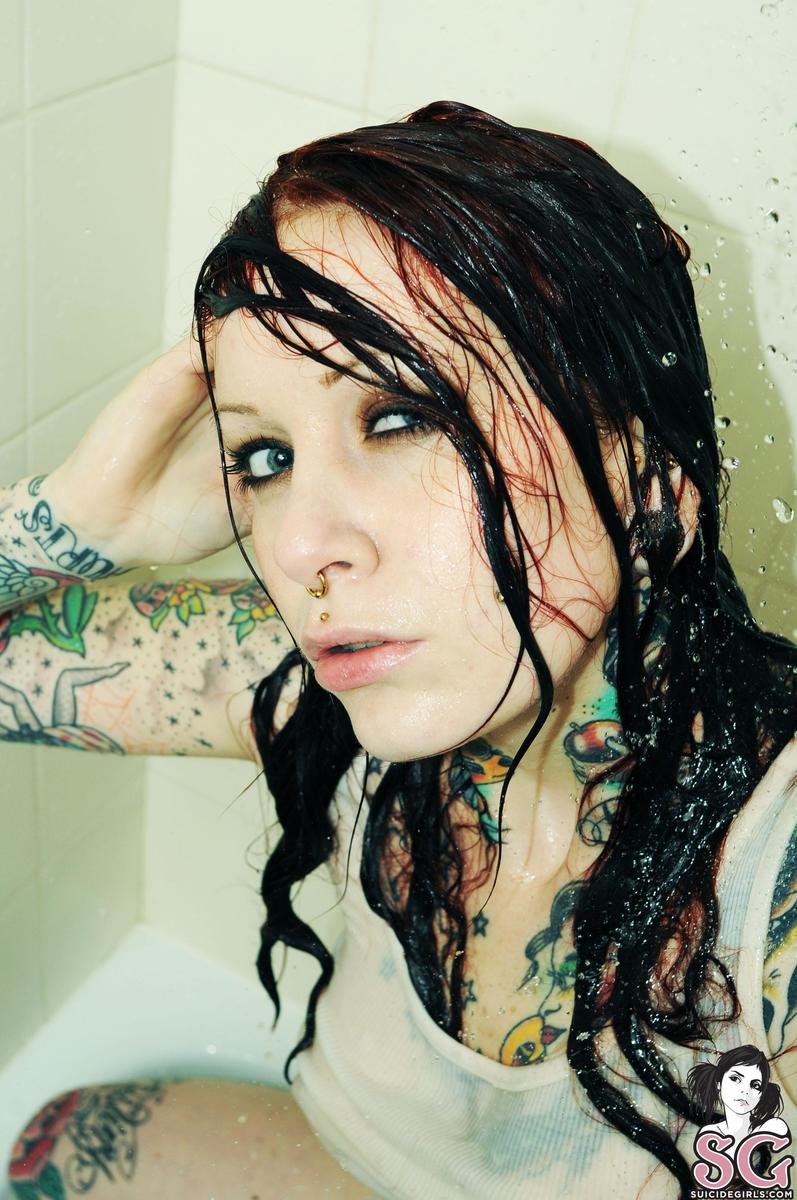 candee-wetgoeswild-17.jpg