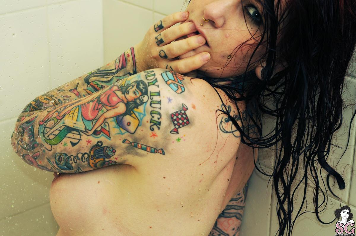 candee-wetgoeswild-35.jpg