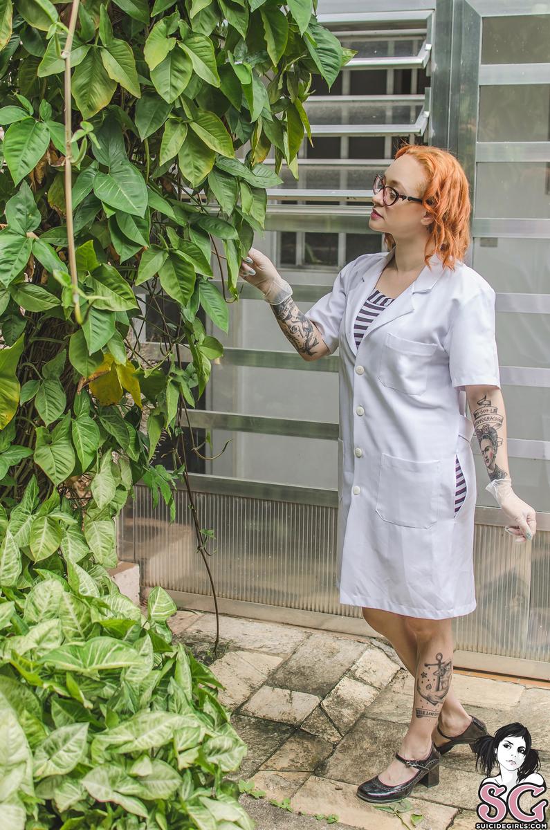 joyvasty-poisonivy-03.jpg