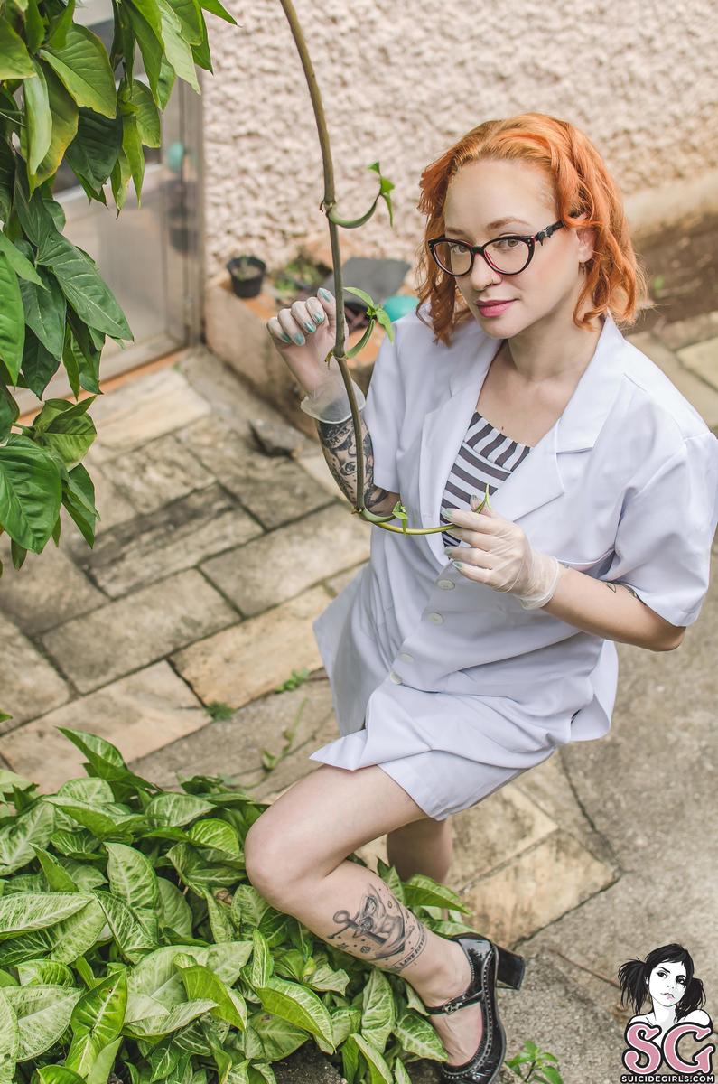 joyvasty-poisonivy-05.jpg