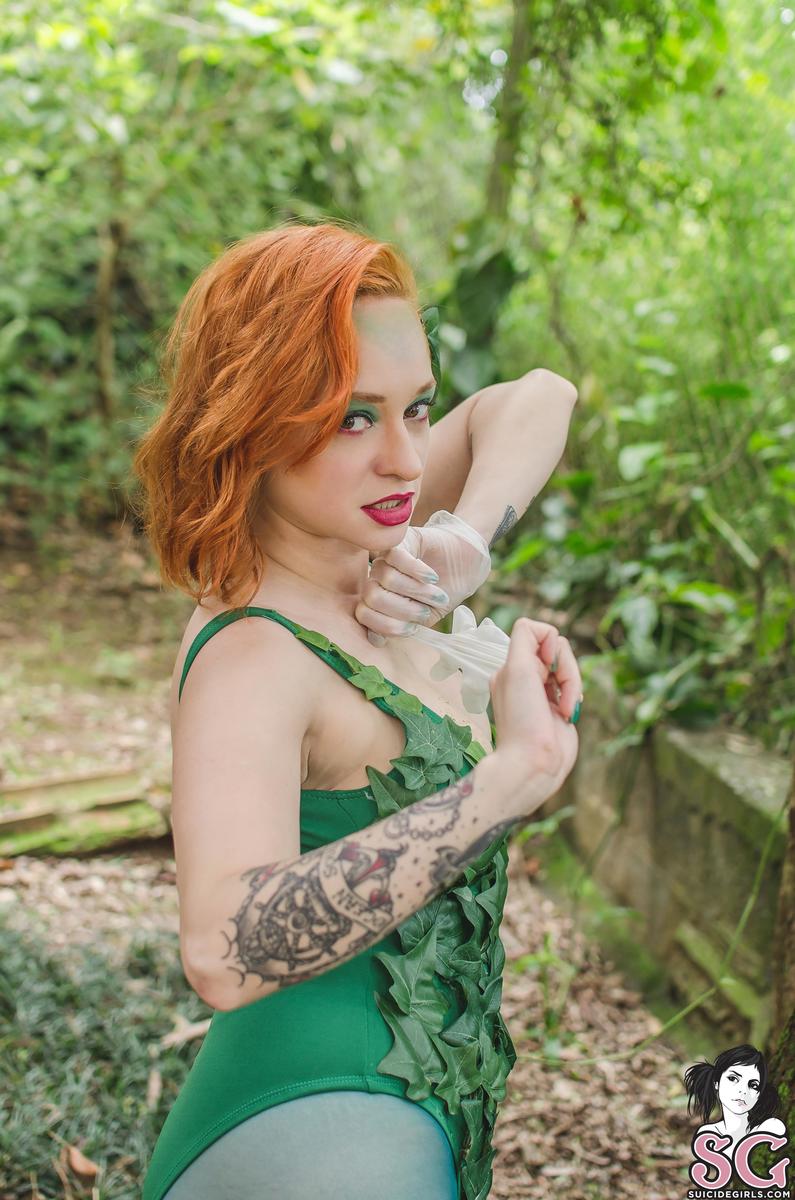 joyvasty-poisonivy-15.jpg