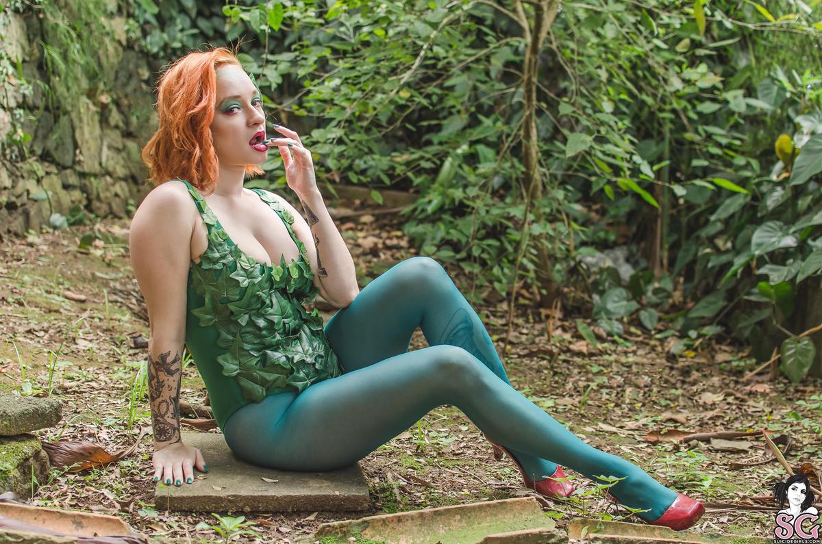 joyvasty-poisonivy-17.jpg