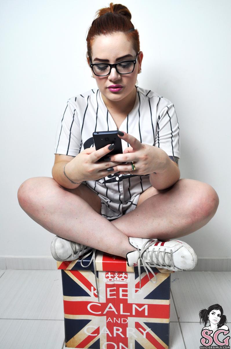 miaaltways-geekgirlkeepingcalmandcarryingon-01.jpg