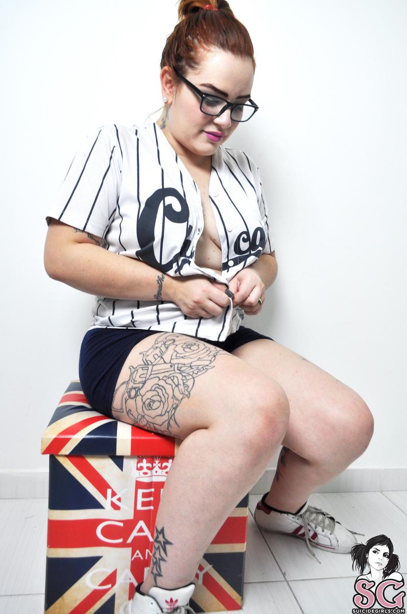miaaltways-geekgirlkeepingcalmandcarryingon-05.jpg