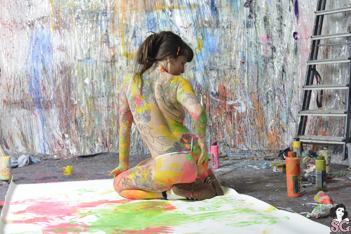 katdelakat-katdelakatsfullbodyactionpainting-39.jpg