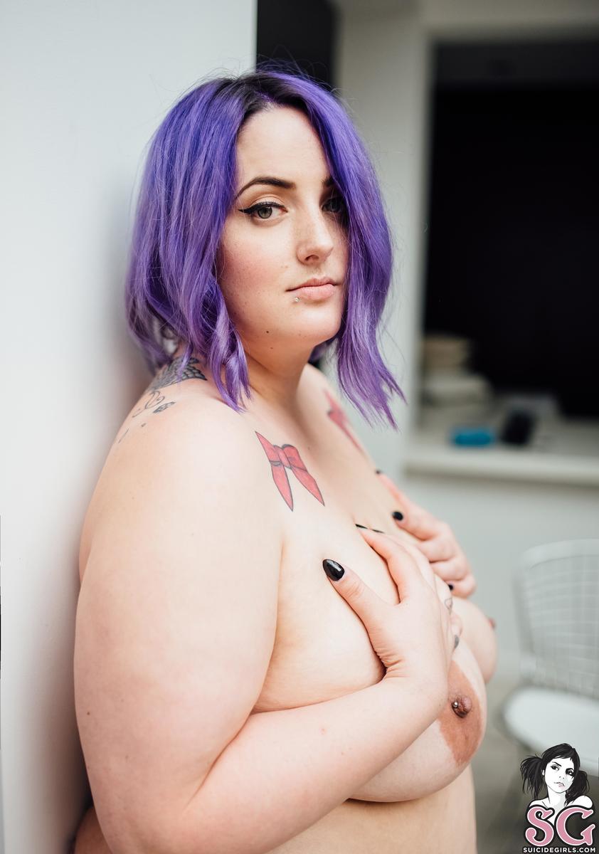 emibot-coolforthesummer-39.jpg