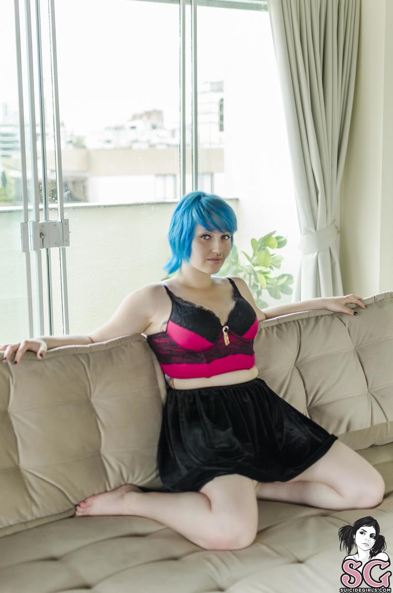 elizandra-catblue-01.jpg
