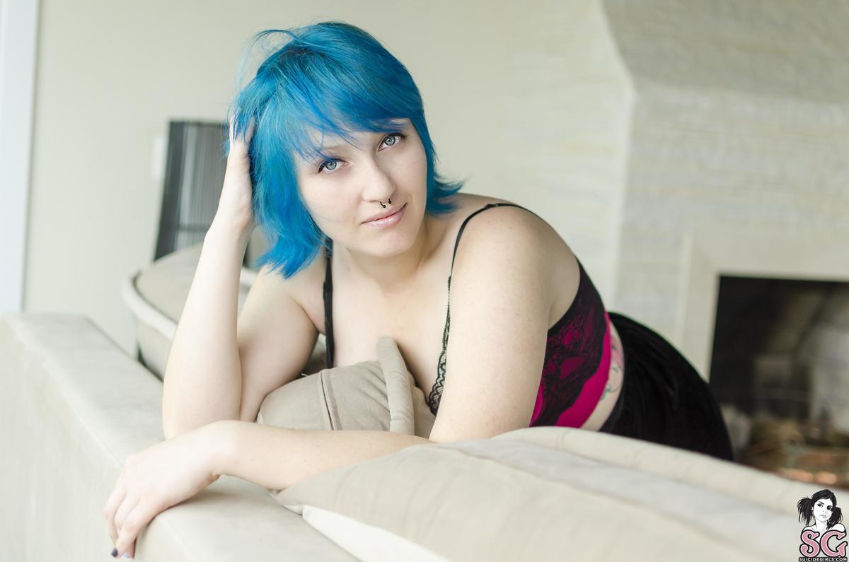 elizandra-catblue-05.jpg