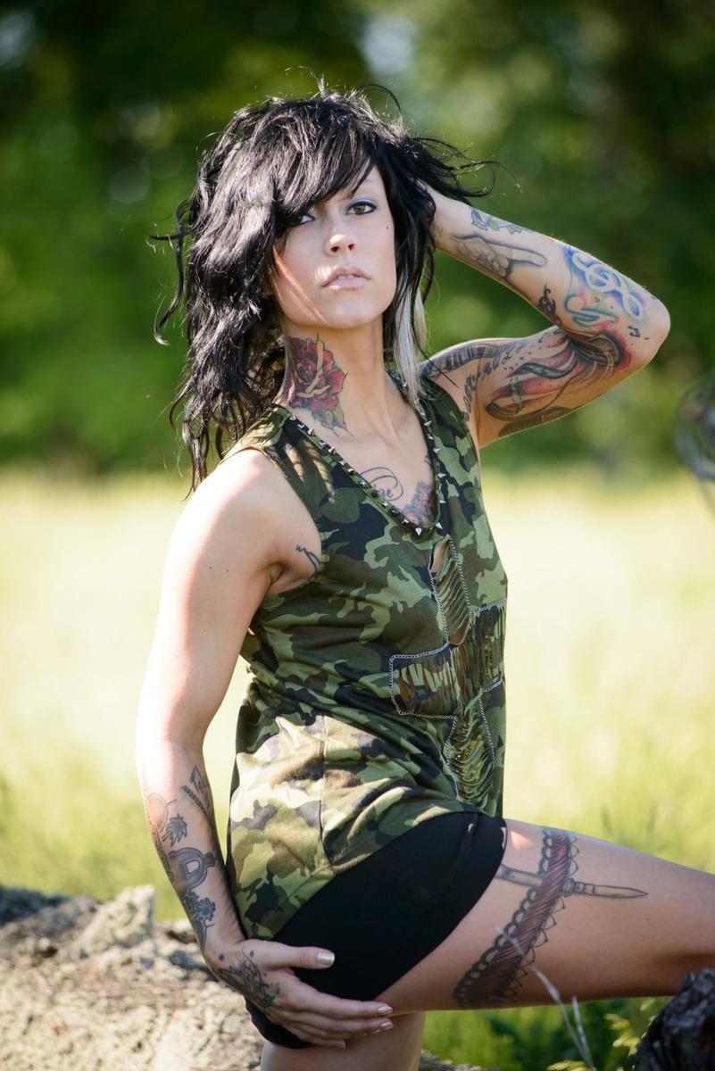 calliejane-fieldofsilkandskin-01.jpg