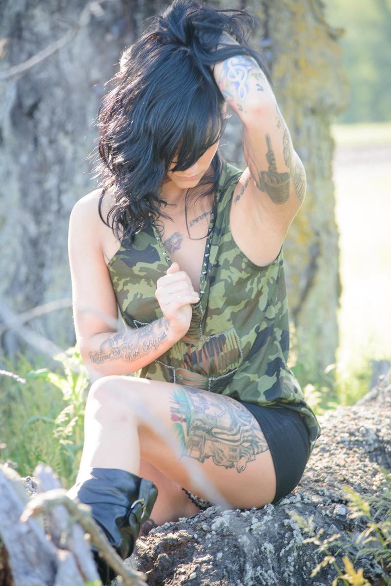 calliejane-fieldofsilkandskin-05.jpg
