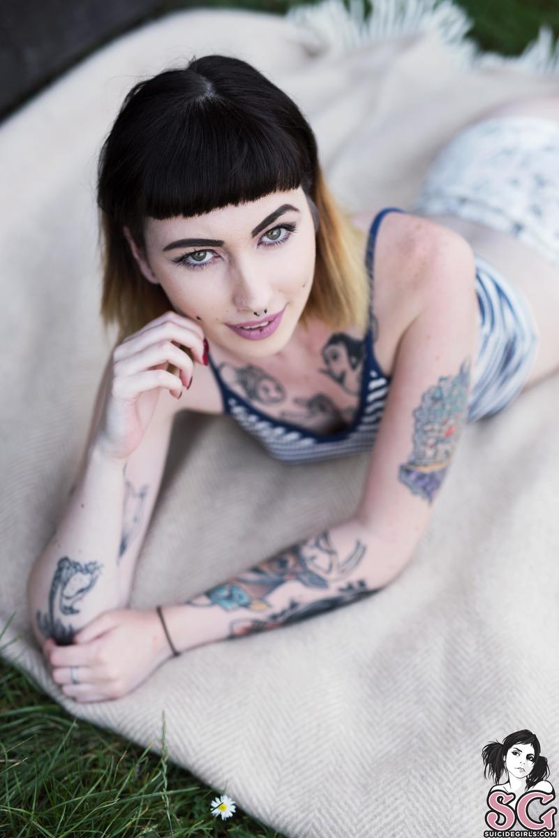 phoebe-twitterpated-05.jpg