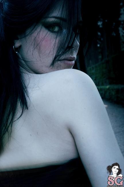 annalee-courtyardmaze-05.jpg