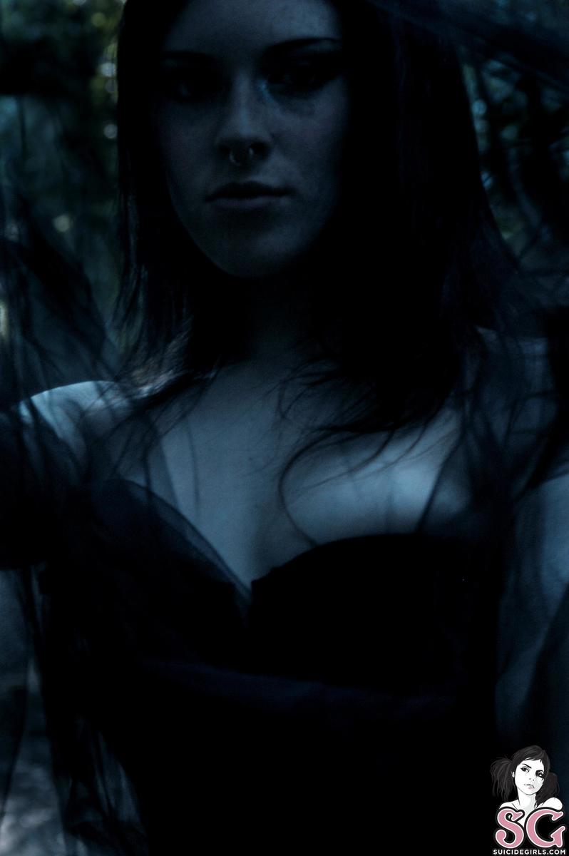 annalee-courtyardmaze-07.jpg