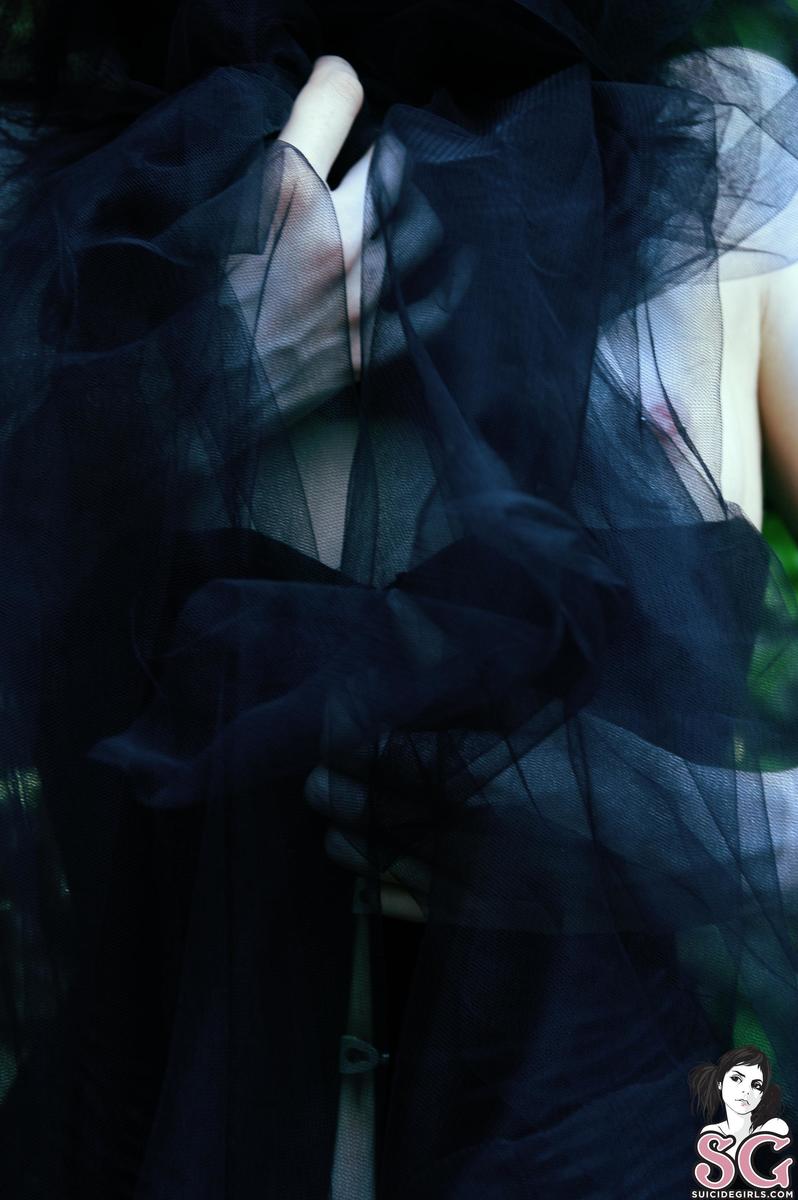 annalee-courtyardmaze-11.jpg