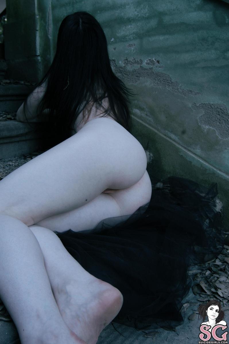 annalee-courtyardmaze-33.jpg