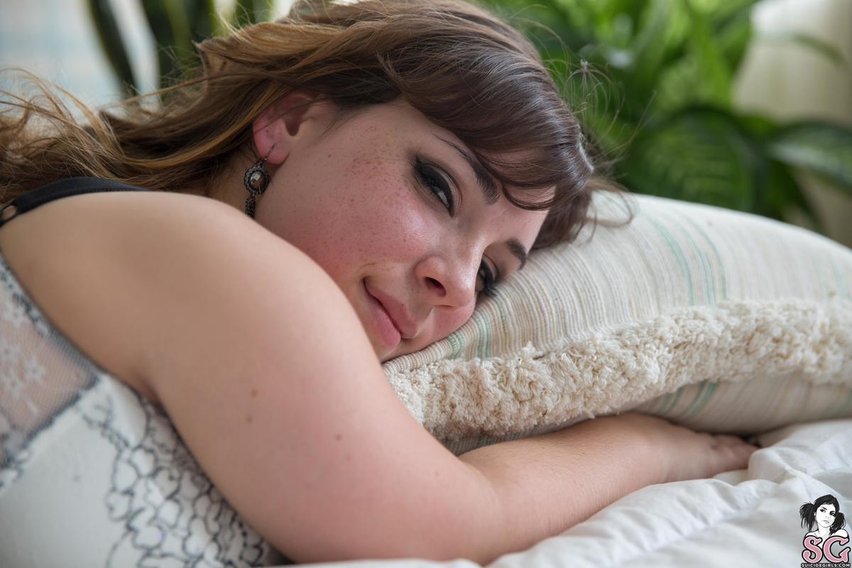 jemma-sleepingbeauty-03.jpg