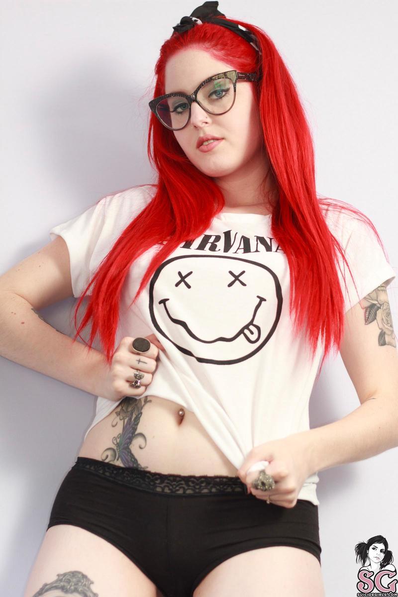bruna-smellsliketeenspirit-07.jpg