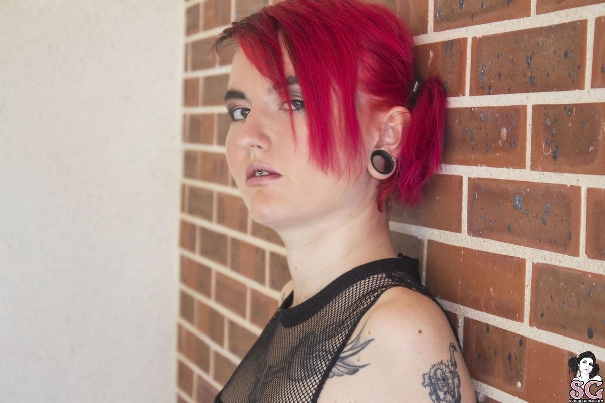 scarygates-pinkypunk-01.jpg
