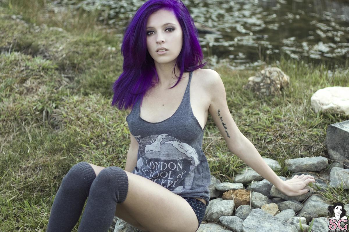 coralinne-purplegarden-03.jpg