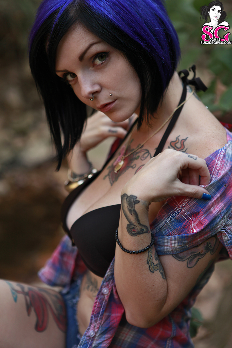 riae-freeasabird-09.jpg