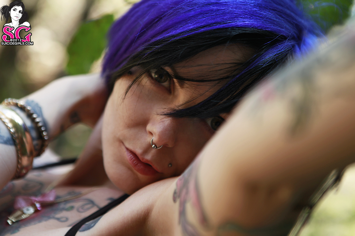 riae-freeasabird-13.jpg
