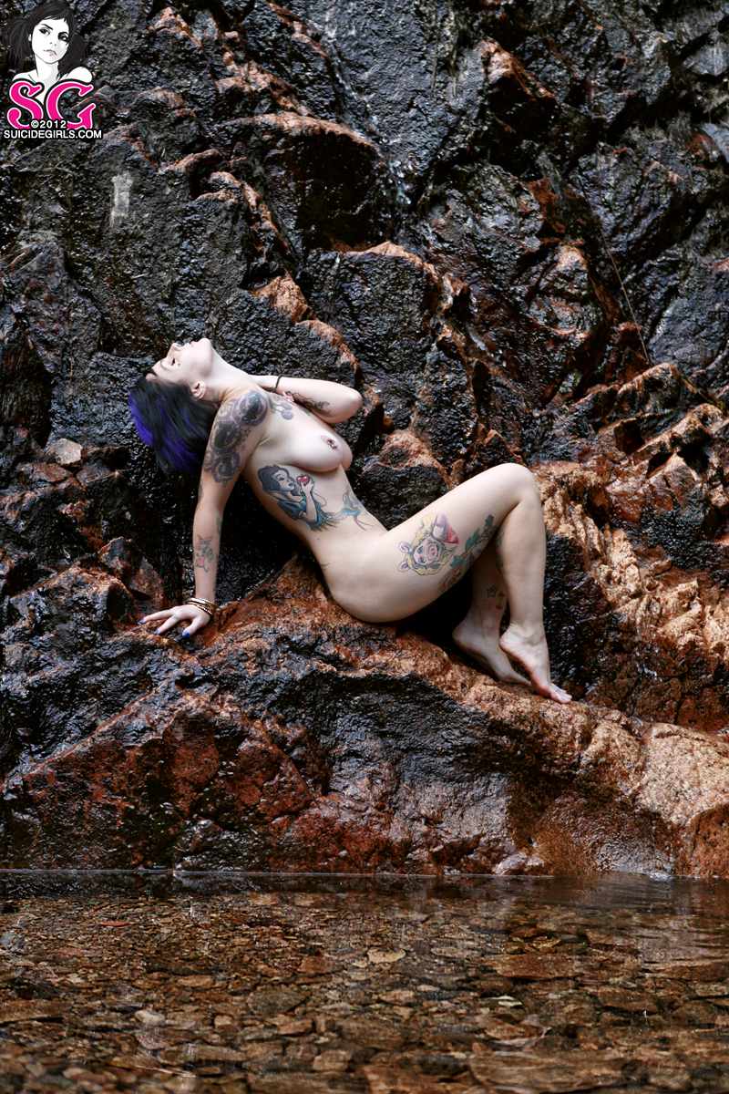 riae-freeasabird-35.jpg