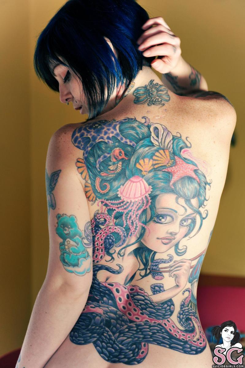 riae-bewarethebear-17.jpg