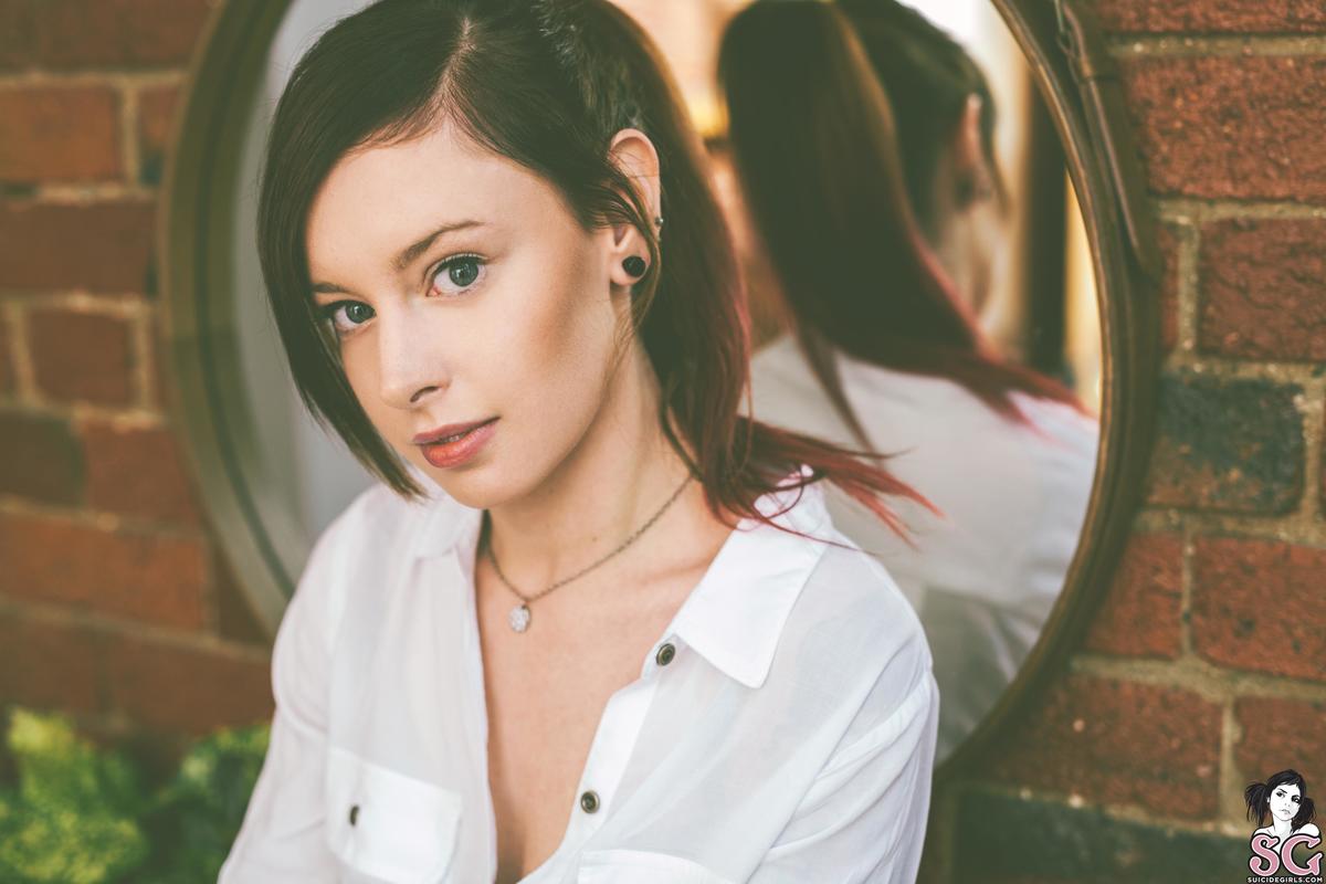 rebeccarose-luminous-01.jpg