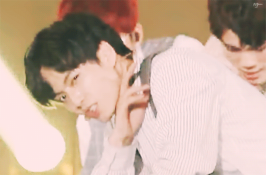 jonghyun-never.gif