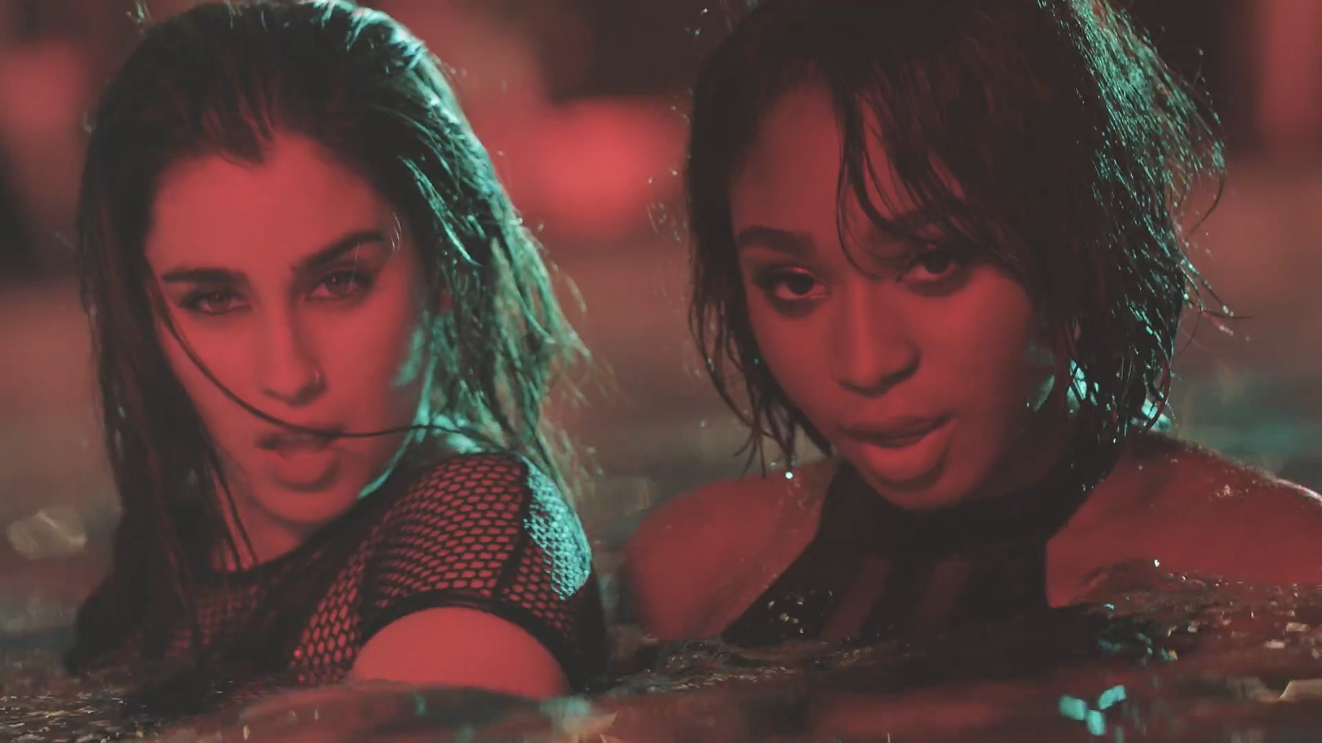 Fifth_Harmony_-_Down_ft._Gucci_Mane-000220.306.jpg