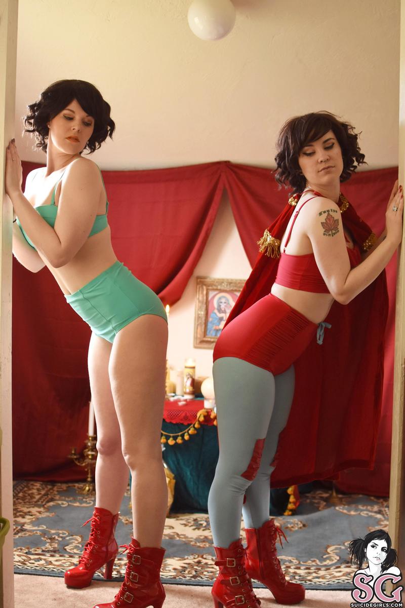 beboped-anacondasqueeze-05.jpg
