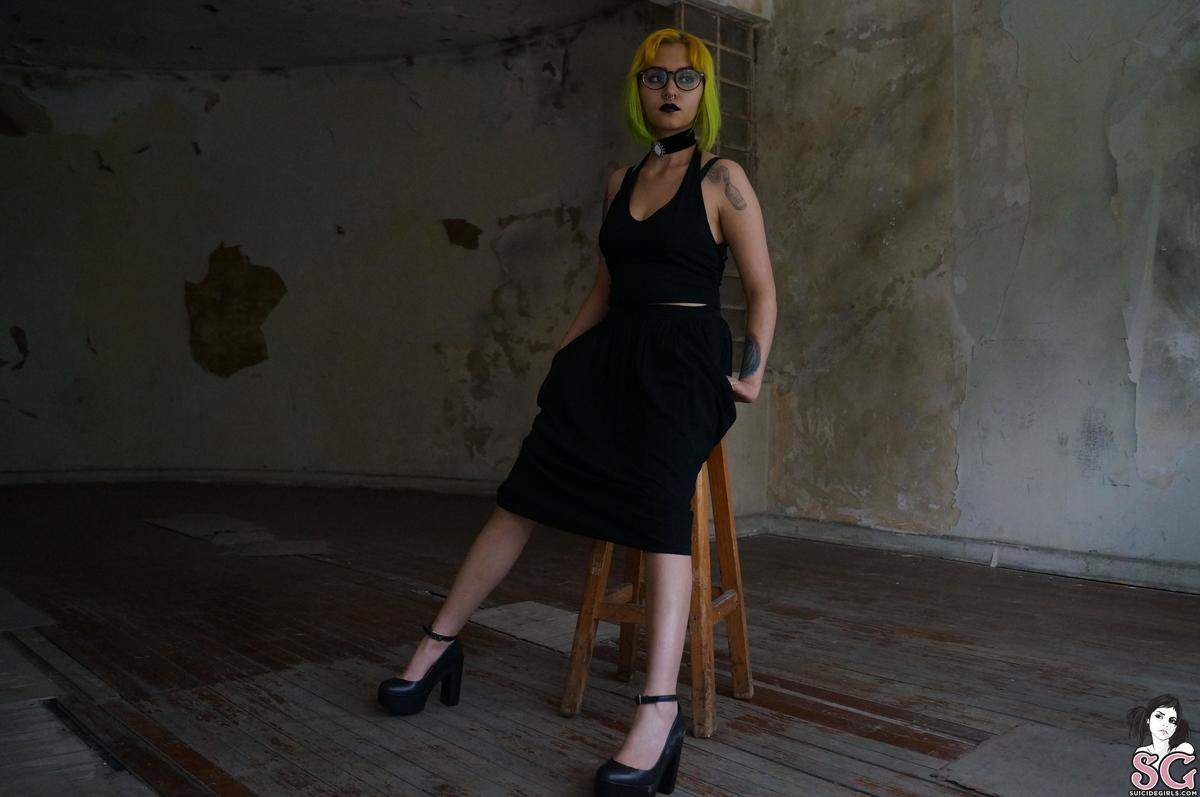missmuerte-untitled-03.jpg