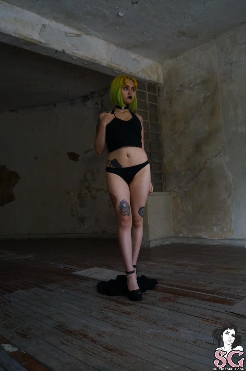 missmuerte-untitled-15.jpg