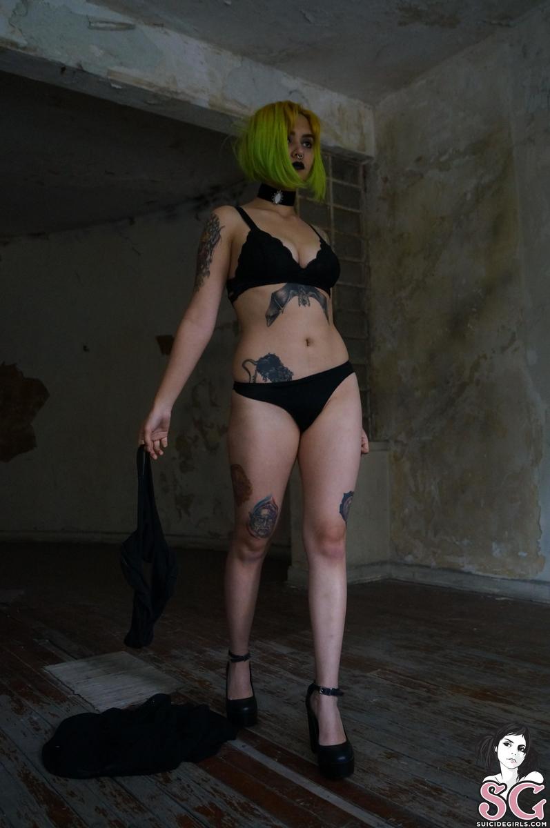 missmuerte-untitled-21.jpg