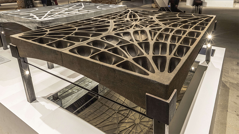 02_02_Beyond_the_Slab_II_corner_3d_stachel_pano.png