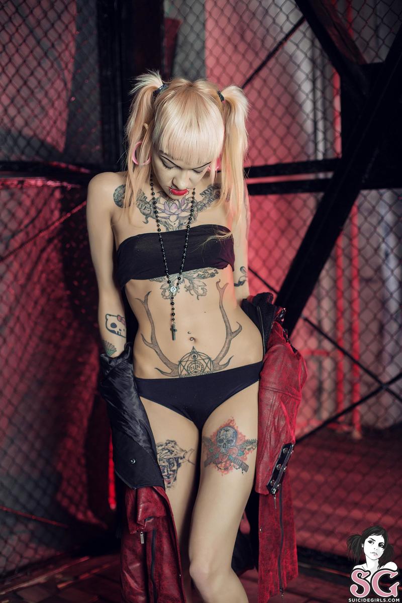 tastyzombie-teaserelease-19.jpg