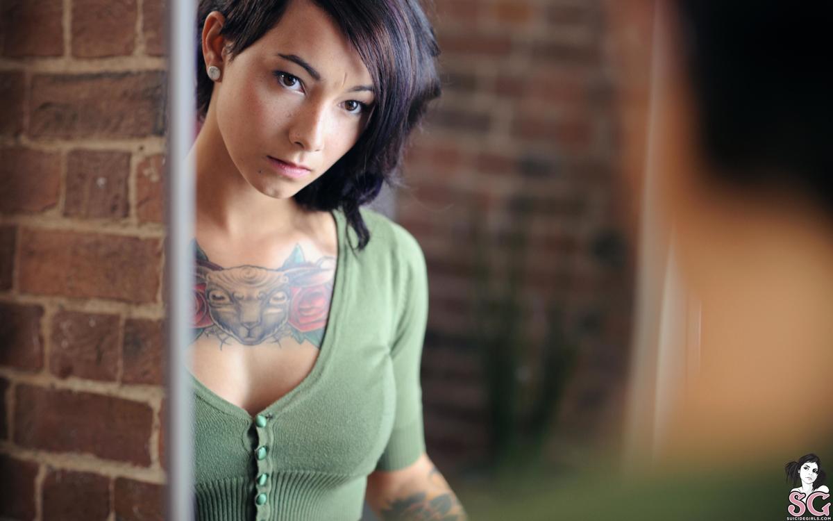 cheri-walkincloset-03.jpg