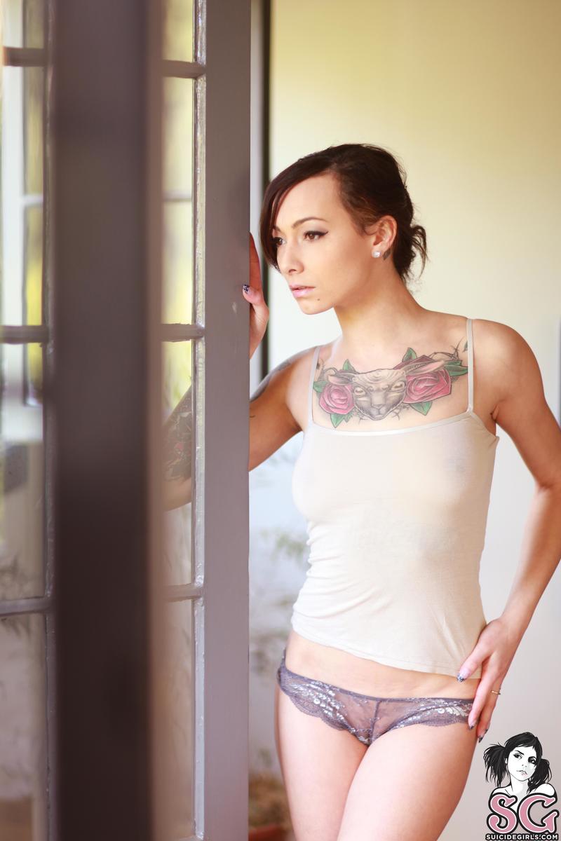 cheri-romp-01.jpg