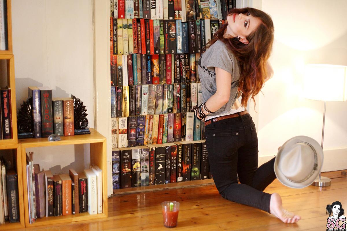 lumo-bibliophile-07.jpg