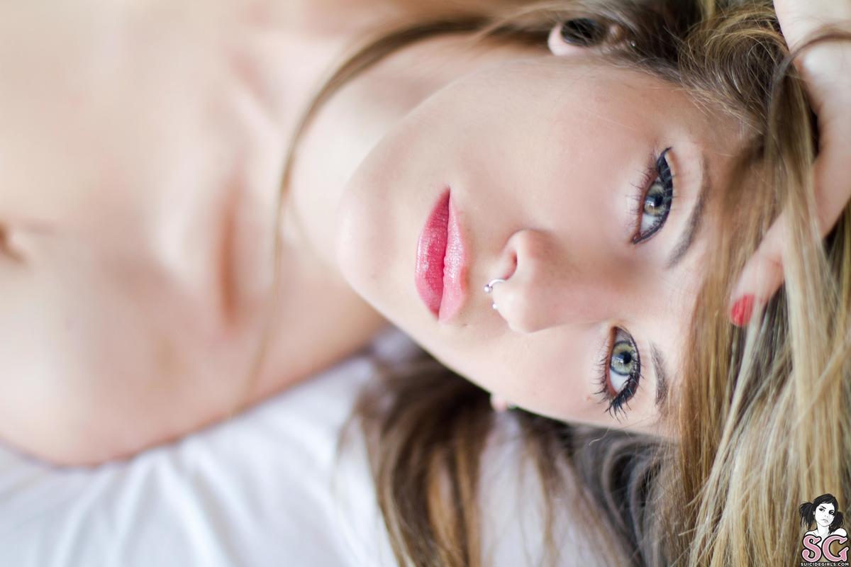 clareon-morningkisses-15.jpg