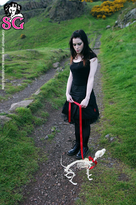 annalee-bonepuppy-03.jpg