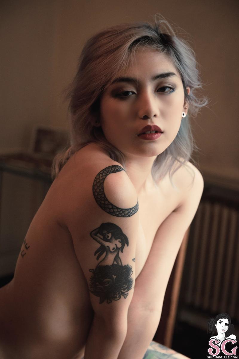 femen-chandelier-31.jpg