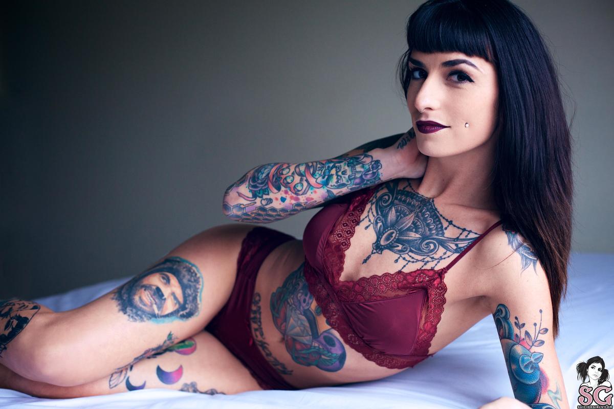 brynx-missbeehaven-19.jpg