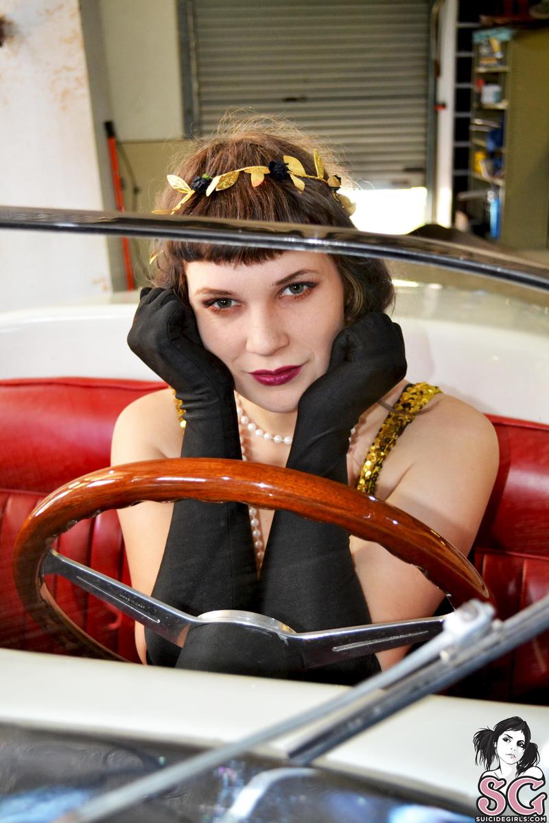 ls-flapperinaspeedster-11.jpg