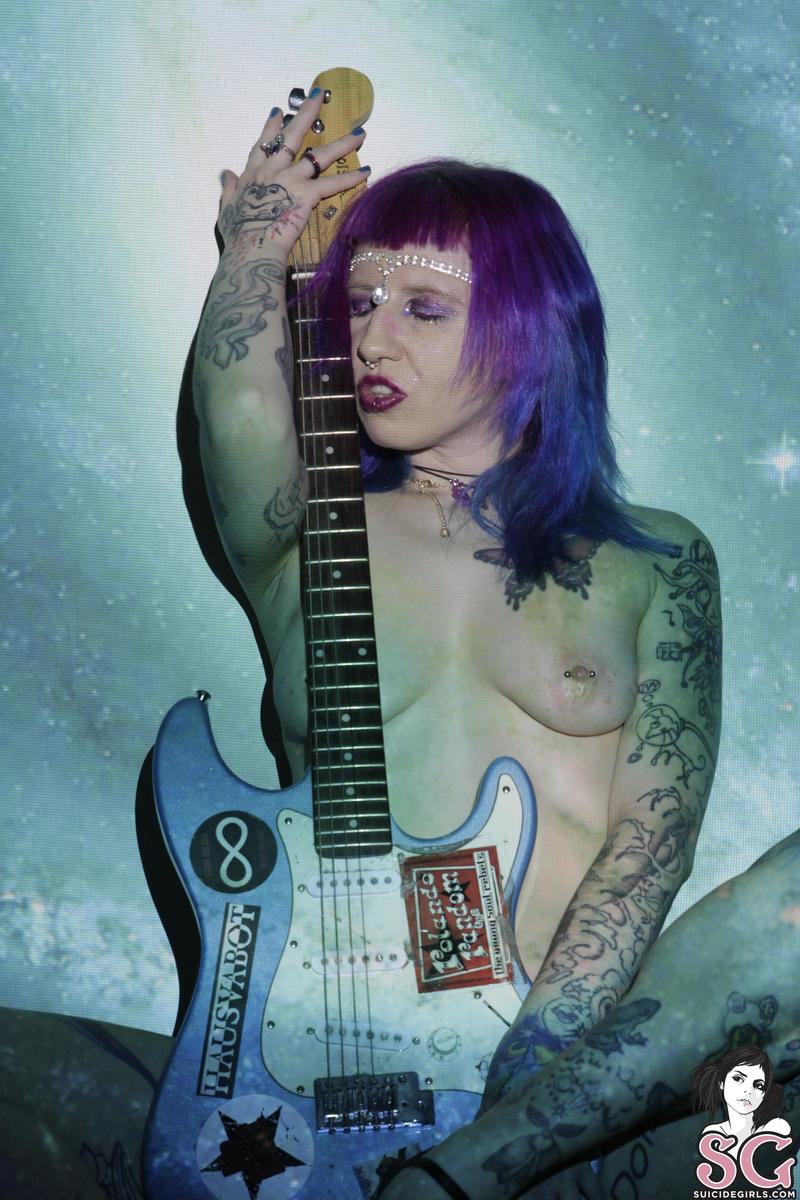 mermio-guitargalaxy-21.jpg