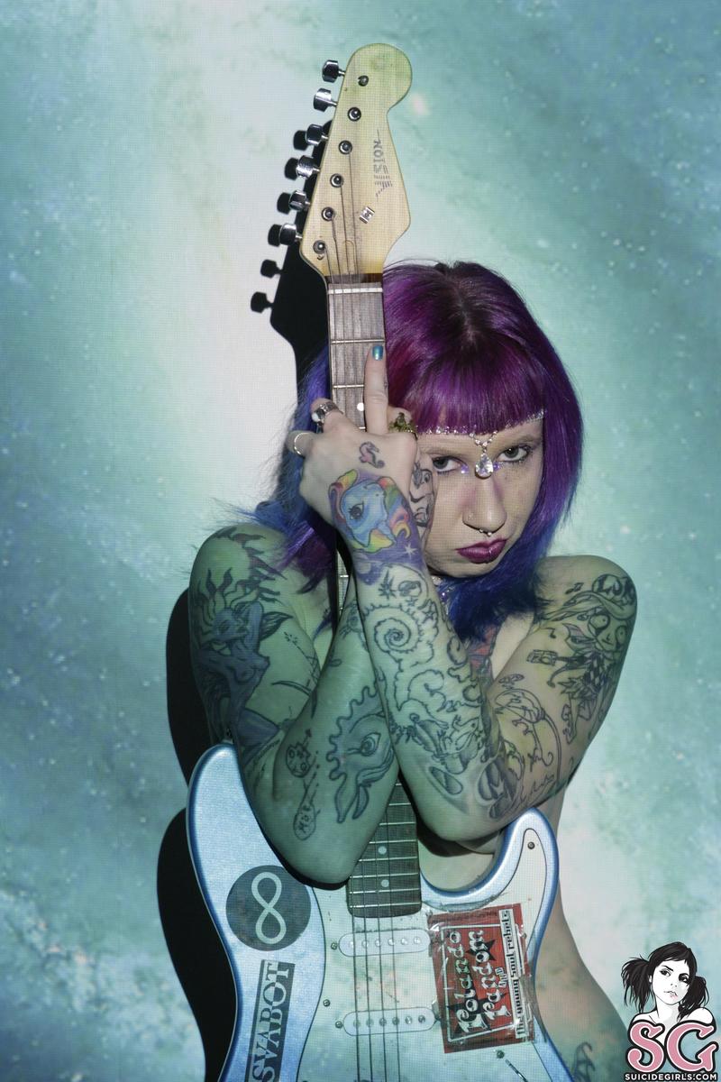 mermio-guitargalaxy-25.jpg