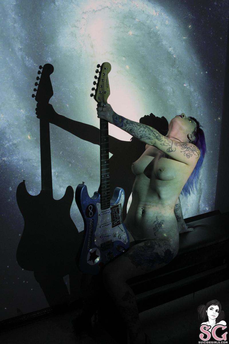 mermio-guitargalaxy-39.jpg